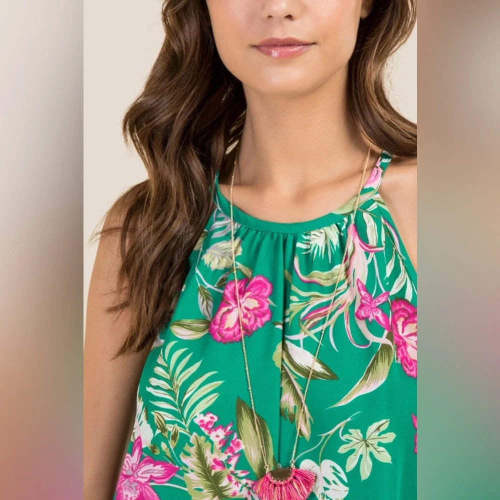 Francesca’s High Neck Tank Top - Picture 3 of 11